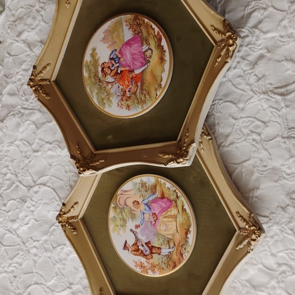 VTG French Provincial style Porcelain Plate frames Set Of 2